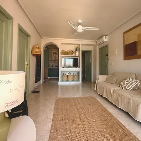 Beautiful - 2 Seperate Bedrooms La Mata Torrevieja